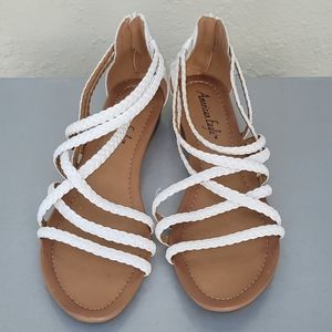 American Eagle Strappy Sandals White W9.5